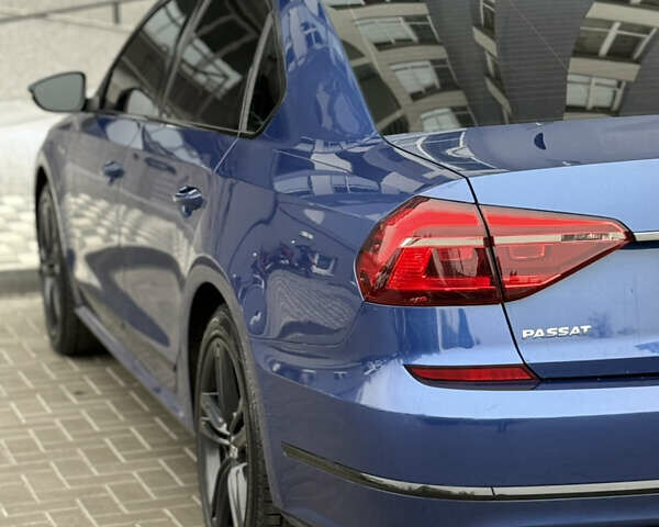 Синій Фольксваген Пассат, об'ємом двигуна 1.8 л та пробігом 179 тис. км за 12999 $, фото 23 на Automoto.ua