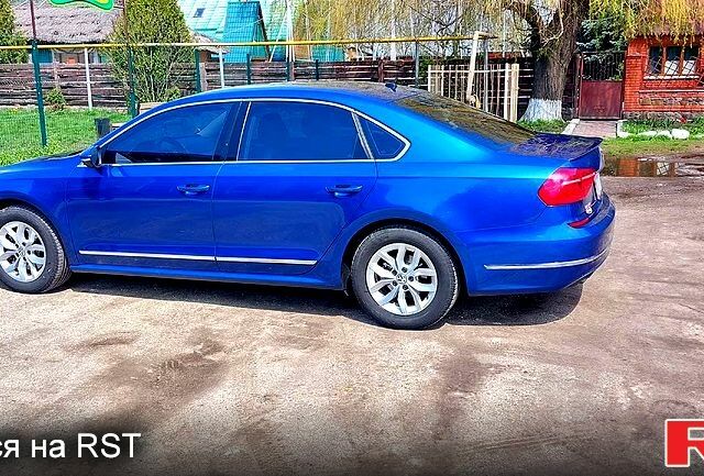 Синий Фольксваген Пассат, объемом двигателя 1.8 л и пробегом 156 тыс. км за 12000 $, фото 2 на Automoto.ua