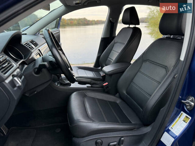 Синий Фольксваген Пассат, объемом двигателя 1.8 л и пробегом 180 тыс. км за 11500 $, фото 30 на Automoto.ua