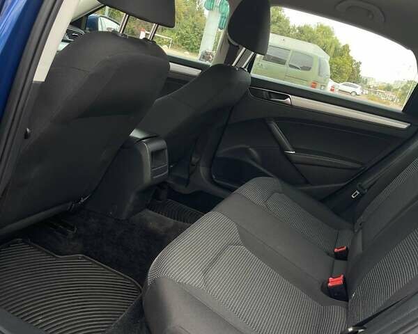 Синий Фольксваген Пассат, объемом двигателя 1.8 л и пробегом 112 тыс. км за 13000 $, фото 10 на Automoto.ua