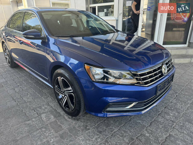 Синий Фольксваген Пассат, объемом двигателя 1.8 л и пробегом 110 тыс. км за 12800 $, фото 2 на Automoto.ua