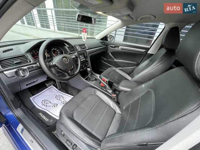 Синий Фольксваген Пассат, объемом двигателя 1.8 л и пробегом 219 тыс. км за 12900 $, фото 12 на Automoto.ua