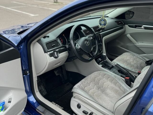 Синий Фольксваген Пассат, объемом двигателя 1.8 л и пробегом 90 тыс. км за 15000 $, фото 7 на Automoto.ua