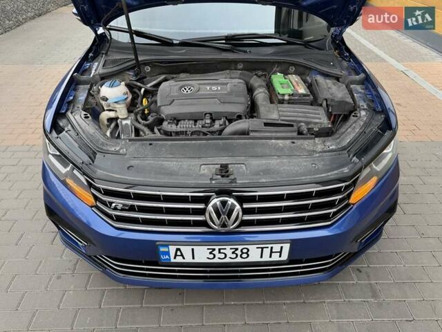 Синий Фольксваген Пассат, объемом двигателя 1.8 л и пробегом 179 тыс. км за 13800 $, фото 56 на Automoto.ua