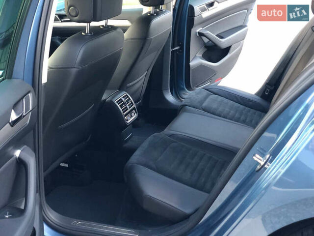 Синій Фольксваген Пассат, об'ємом двигуна 2 л та пробігом 263 тис. км за 16200 $, фото 15 на Automoto.ua