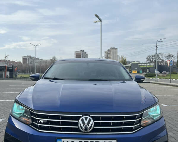 Синий Фольксваген Пассат, объемом двигателя 1.8 л и пробегом 100 тыс. км за 15200 $, фото 12 на Automoto.ua