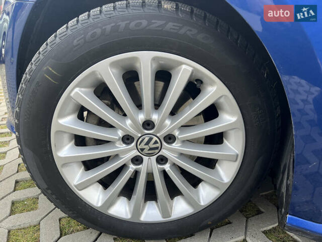 Синий Фольксваген Пассат, объемом двигателя 1.8 л и пробегом 93 тыс. км за 13800 $, фото 6 на Automoto.ua