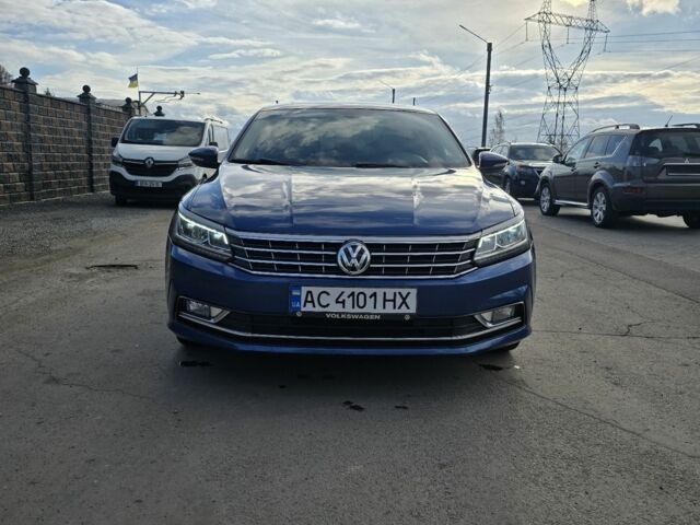 Фольксваген Пассат 2016 в Камень-Каширский на Automoto.ua Синий Фольксваген Пассат, объемом двигателя 1 л и пробегом 255 тыс. км за 11900 $, фото 4 на Automoto.ua