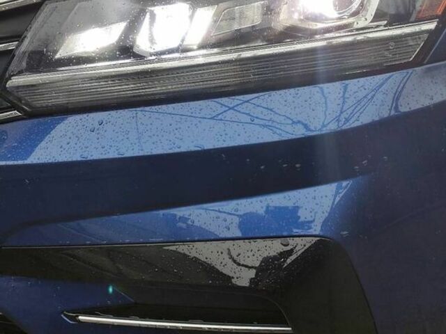 Синий Фольксваген Пассат, объемом двигателя 1.8 л и пробегом 157 тыс. км за 12999 $, фото 4 на Automoto.ua