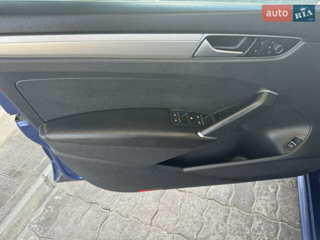 Синий Фольксваген Пассат, объемом двигателя 1.8 л и пробегом 110 тыс. км за 12800 $, фото 8 на Automoto.ua