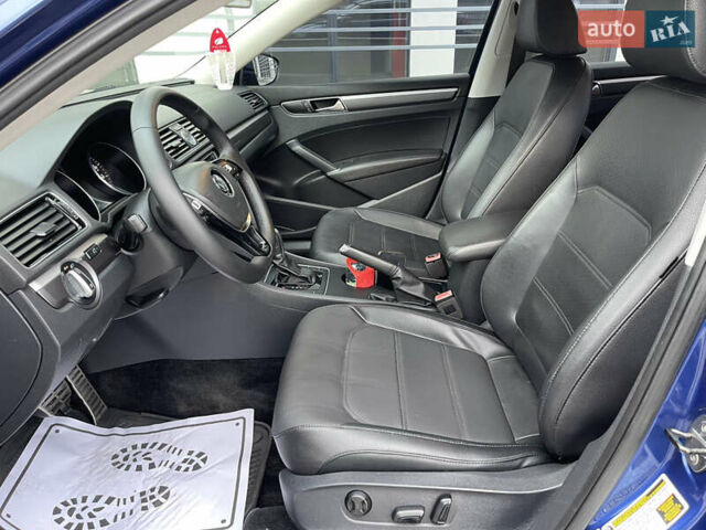 Синий Фольксваген Пассат, объемом двигателя 1.8 л и пробегом 219 тыс. км за 12900 $, фото 11 на Automoto.ua