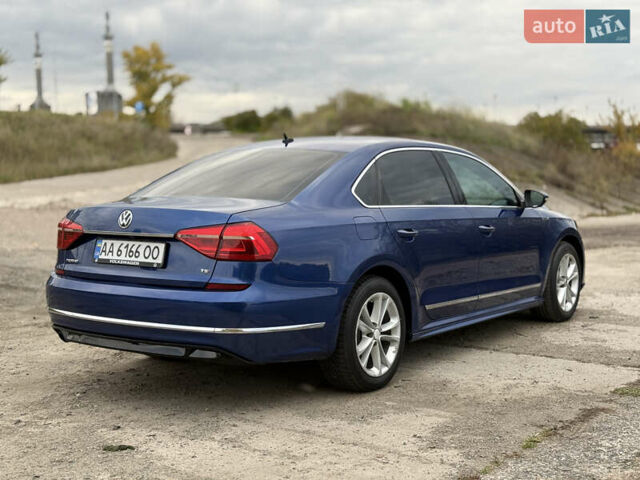 Синий Фольксваген Пассат, объемом двигателя 1.8 л и пробегом 180 тыс. км за 11500 $, фото 7 на Automoto.ua