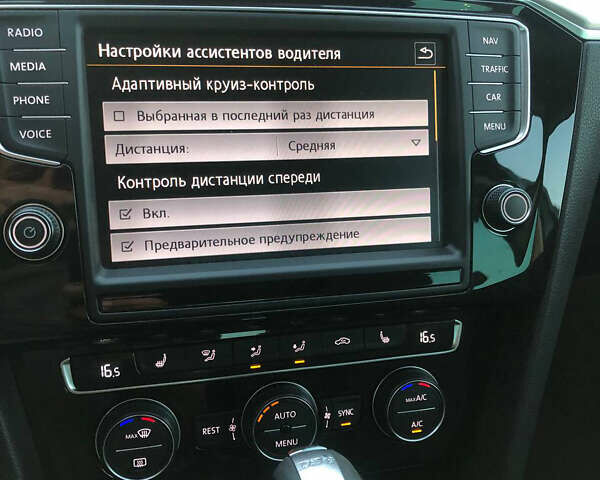 Синій Фольксваген Пассат, об'ємом двигуна 2 л та пробігом 263 тис. км за 16200 $, фото 28 на Automoto.ua