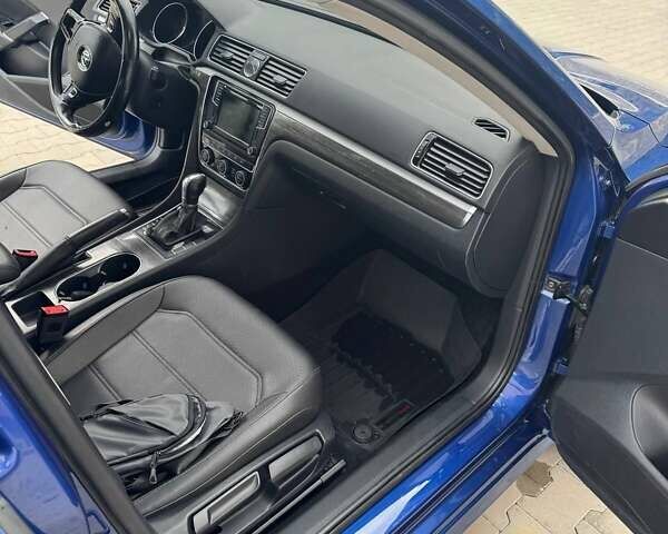 Синій Фольксваген Пассат, об'ємом двигуна 1.8 л та пробігом 196 тис. км за 13500 $, фото 4 на Automoto.ua