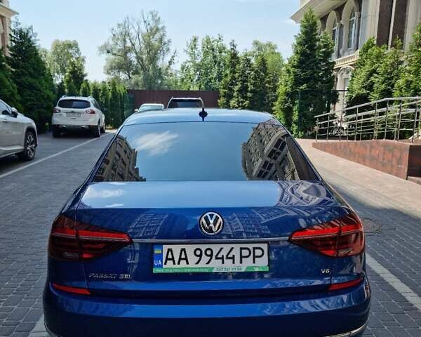 Синий Фольксваген Пассат, объемом двигателя 3.6 л и пробегом 199 тыс. км за 17000 $, фото 13 на Automoto.ua