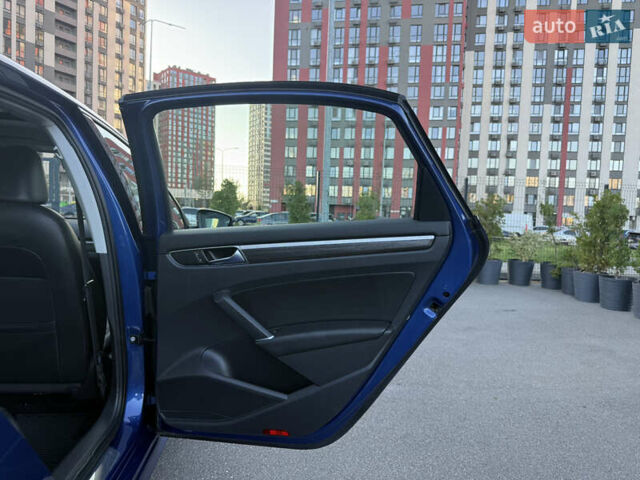 Синій Фольксваген Пассат, об'ємом двигуна 1.8 л та пробігом 248 тис. км за 13900 $, фото 41 на Automoto.ua