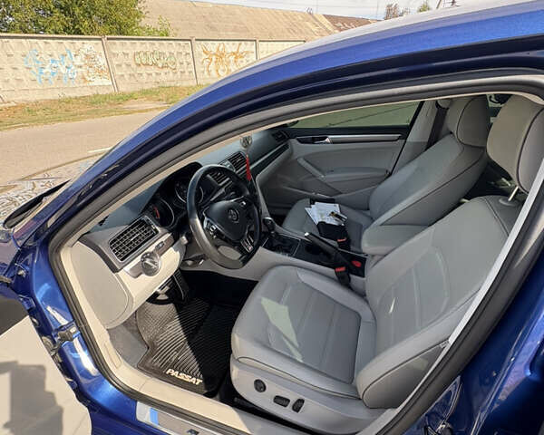 Синий Фольксваген Пассат, объемом двигателя 1.8 л и пробегом 118 тыс. км за 15900 $, фото 8 на Automoto.ua