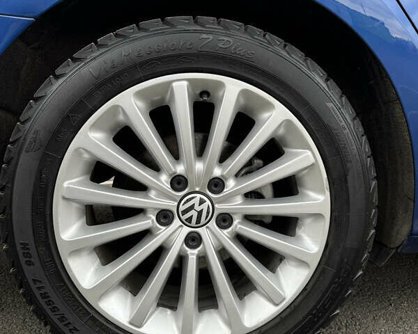 Синий Фольксваген Пассат, объемом двигателя 1.8 л и пробегом 160 тыс. км за 12950 $, фото 8 на Automoto.ua