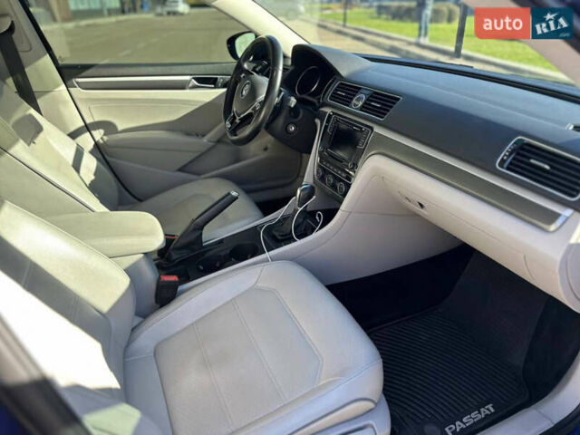 Синий Фольксваген Пассат, объемом двигателя 1.8 л и пробегом 110 тыс. км за 15500 $, фото 19 на Automoto.ua