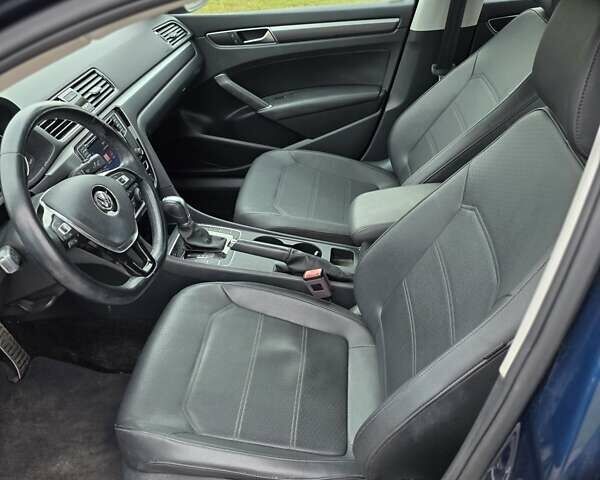 Синий Фольксваген Пассат, объемом двигателя 2 л и пробегом 80 тыс. км за 13600 $, фото 12 на Automoto.ua