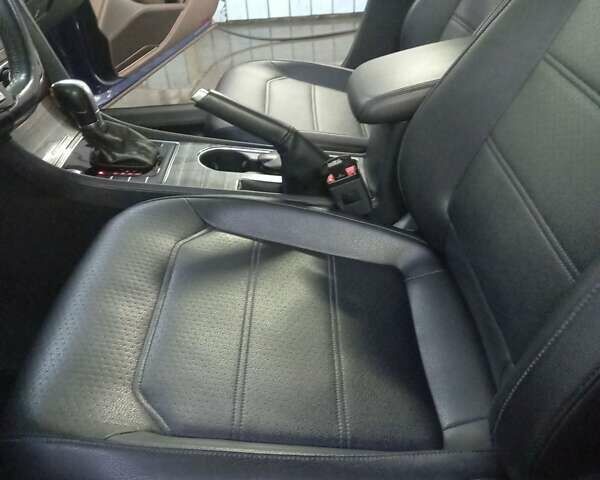 Синий Фольксваген Пассат, объемом двигателя 1.8 л и пробегом 135 тыс. км за 14700 $, фото 7 на Automoto.ua