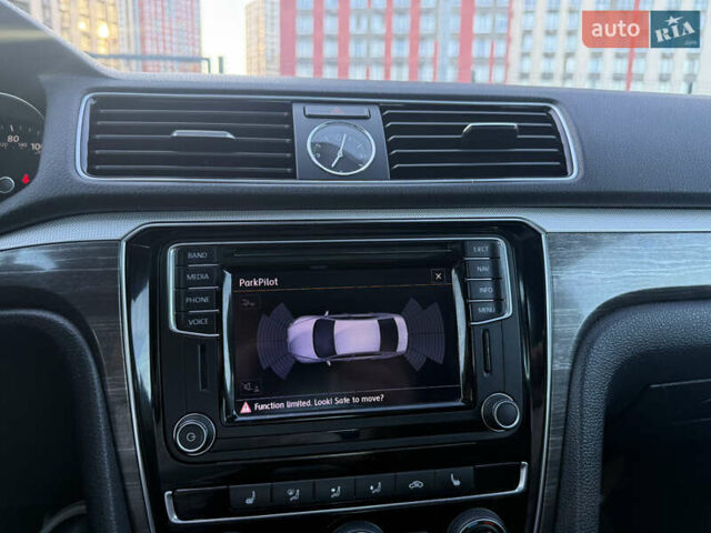 Синій Фольксваген Пассат, об'ємом двигуна 1.8 л та пробігом 248 тис. км за 13900 $, фото 25 на Automoto.ua