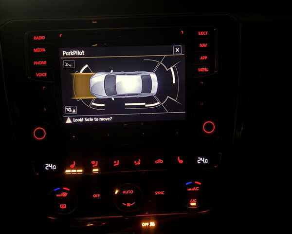 Синій Фольксваген Пассат, об'ємом двигуна 1.98 л та пробігом 118 тис. км за 16700 $, фото 13 на Automoto.ua