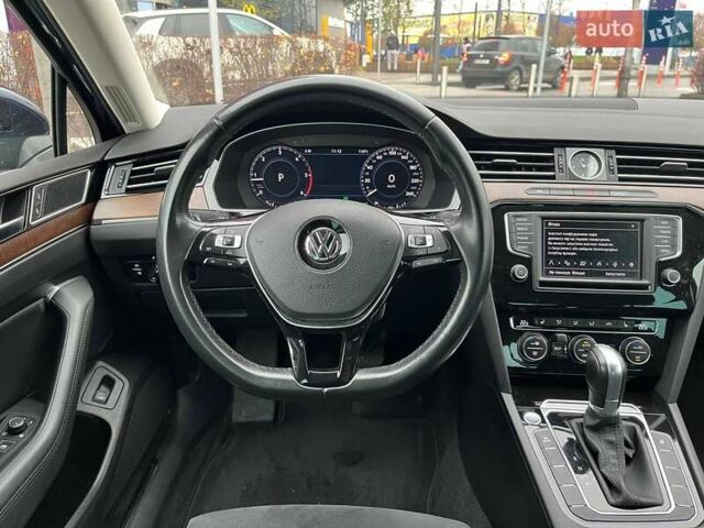 Синий Фольксваген Пассат, объемом двигателя 1.97 л и пробегом 66 тыс. км за 25990 $, фото 17 на Automoto.ua