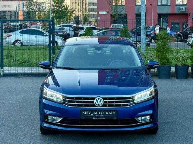 Синий Фольксваген Пассат, объемом двигателя 1.8 л и пробегом 246 тыс. км за 13900 $, фото 4 на Automoto.ua