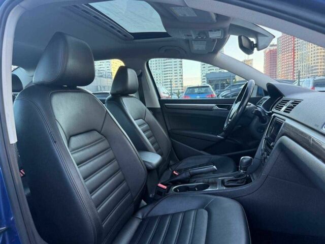 Синий Фольксваген Пассат, объемом двигателя 1.8 л и пробегом 246 тыс. км за 13900 $, фото 18 на Automoto.ua