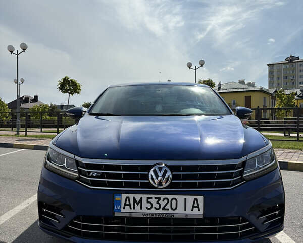 Синий Фольксваген Пассат, объемом двигателя 1.8 л и пробегом 118 тыс. км за 15900 $, фото 1 на Automoto.ua