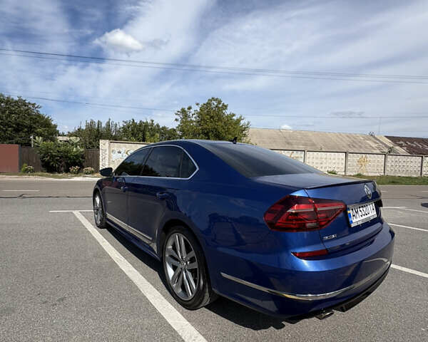 Синий Фольксваген Пассат, объемом двигателя 1.8 л и пробегом 118 тыс. км за 15900 $, фото 4 на Automoto.ua