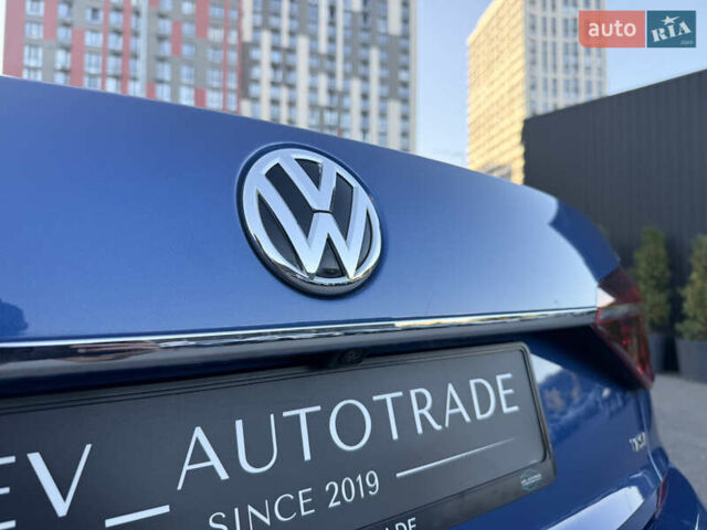 Синій Фольксваген Пассат, об'ємом двигуна 1.8 л та пробігом 248 тис. км за 13900 $, фото 14 на Automoto.ua