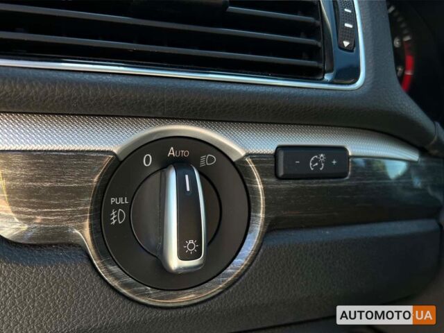 Синій Фольксваген Пассат, об'ємом двигуна 1.8 л та пробігом 127 тис. км за 15600 $, фото 21 на Automoto.ua