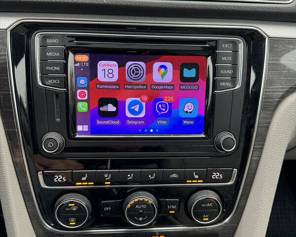 Синий Фольксваген Пассат, объемом двигателя 1.8 л и пробегом 160 тыс. км за 12950 $, фото 82 на Automoto.ua