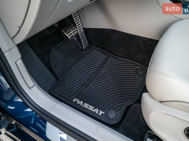 Синий Фольксваген Пассат, объемом двигателя 1.98 л и пробегом 98 тыс. км за 18000 $, фото 26 на Automoto.ua