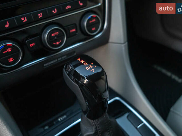 Синий Фольксваген Пассат, объемом двигателя 1.98 л и пробегом 98 тыс. км за 18000 $, фото 32 на Automoto.ua