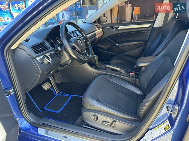 Синий Фольксваген Пассат, объемом двигателя 1.8 л и пробегом 123 тыс. км за 12100 $, фото 7 на Automoto.ua