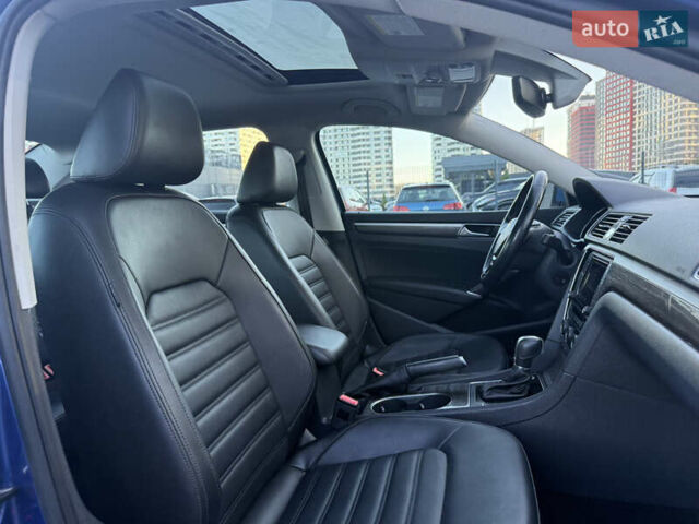 Синій Фольксваген Пассат, об'ємом двигуна 1.8 л та пробігом 248 тис. км за 13900 $, фото 40 на Automoto.ua