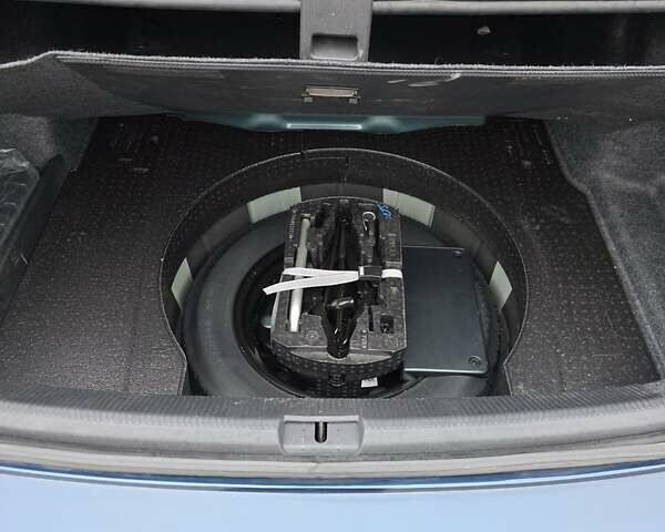 Синий Фольксваген Пассат, объемом двигателя 2 л и пробегом 80 тыс. км за 13600 $, фото 10 на Automoto.ua