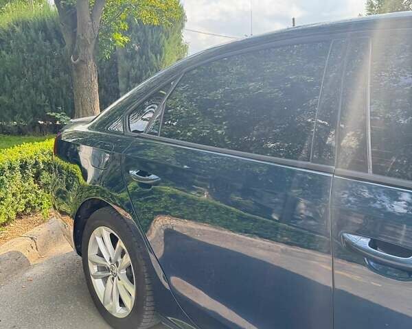 Фольксваген Пассат 2017 в Борисполе на Automoto.ua Синий Фольксваген Пассат, объемом двигателя 1.98 л и пробегом 169 тыс. км за 14900 $, фото 8 на Automoto.ua