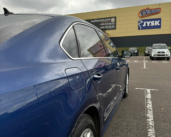 Синий Фольксваген Пассат, объемом двигателя 1.8 л и пробегом 160 тыс. км за 12950 $, фото 10 на Automoto.ua