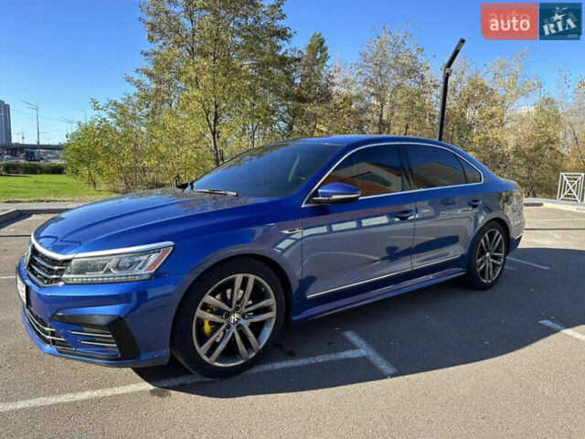 Синий Фольксваген Пассат, объемом двигателя 1.8 л и пробегом 110 тыс. км за 15500 $, фото 4 на Automoto.ua
