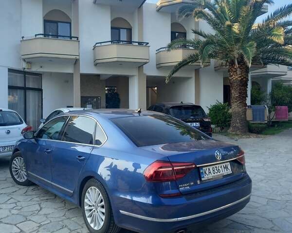 Синий Фольксваген Пассат, объемом двигателя 1.8 л и пробегом 135 тыс. км за 14700 $, фото 2 на Automoto.ua