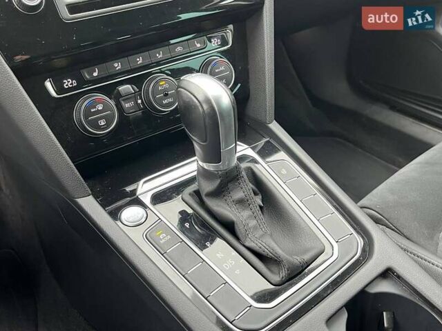 Синий Фольксваген Пассат, объемом двигателя 1.97 л и пробегом 66 тыс. км за 25990 $, фото 21 на Automoto.ua