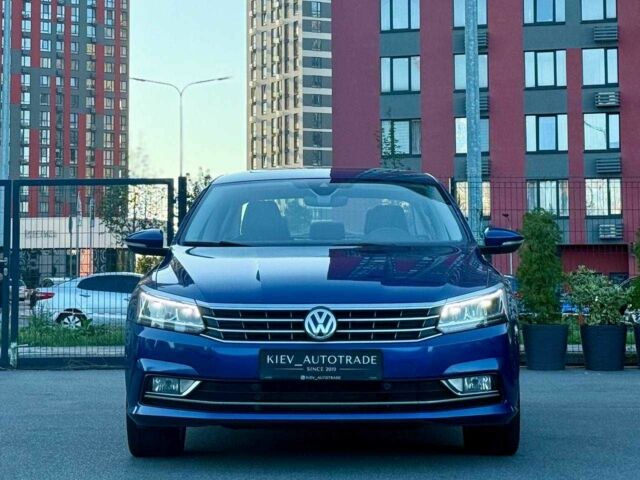 Синий Фольксваген Пассат, объемом двигателя 1.8 л и пробегом 246 тыс. км за 13900 $, фото 1 на Automoto.ua