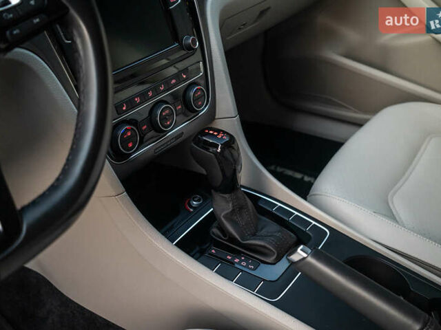 Синий Фольксваген Пассат, объемом двигателя 1.98 л и пробегом 98 тыс. км за 18000 $, фото 23 на Automoto.ua