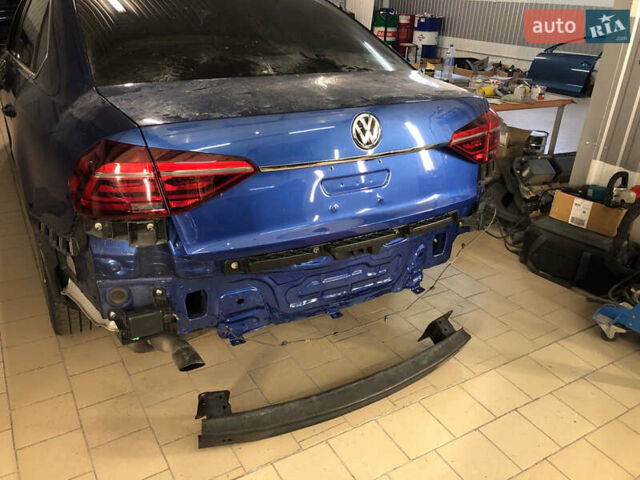 Синий Фольксваген Пассат, объемом двигателя 1.8 л и пробегом 110 тыс. км за 15500 $, фото 31 на Automoto.ua