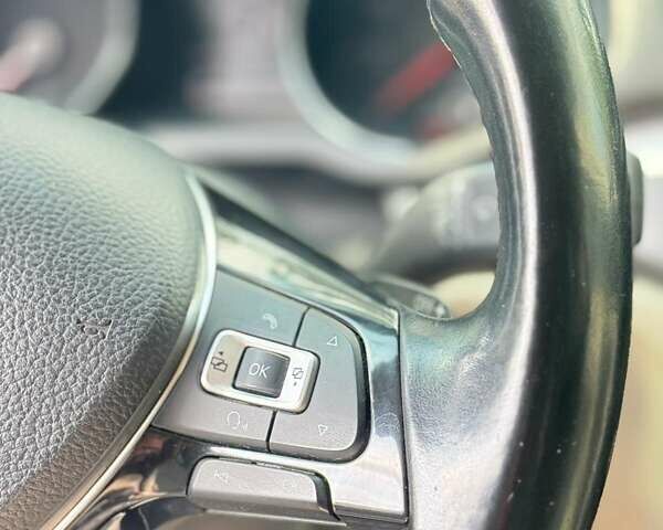 Фольксваген Пассат 2017 в Борисполе на Automoto.ua Синий Фольксваген Пассат, объемом двигателя 1.98 л и пробегом 169 тыс. км за 14900 $, фото 17 на Automoto.ua