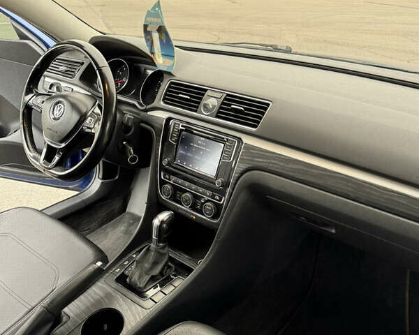 Синий Фольксваген Пассат, объемом двигателя 1.8 л и пробегом 276 тыс. км за 10999 $, фото 19 на Automoto.ua